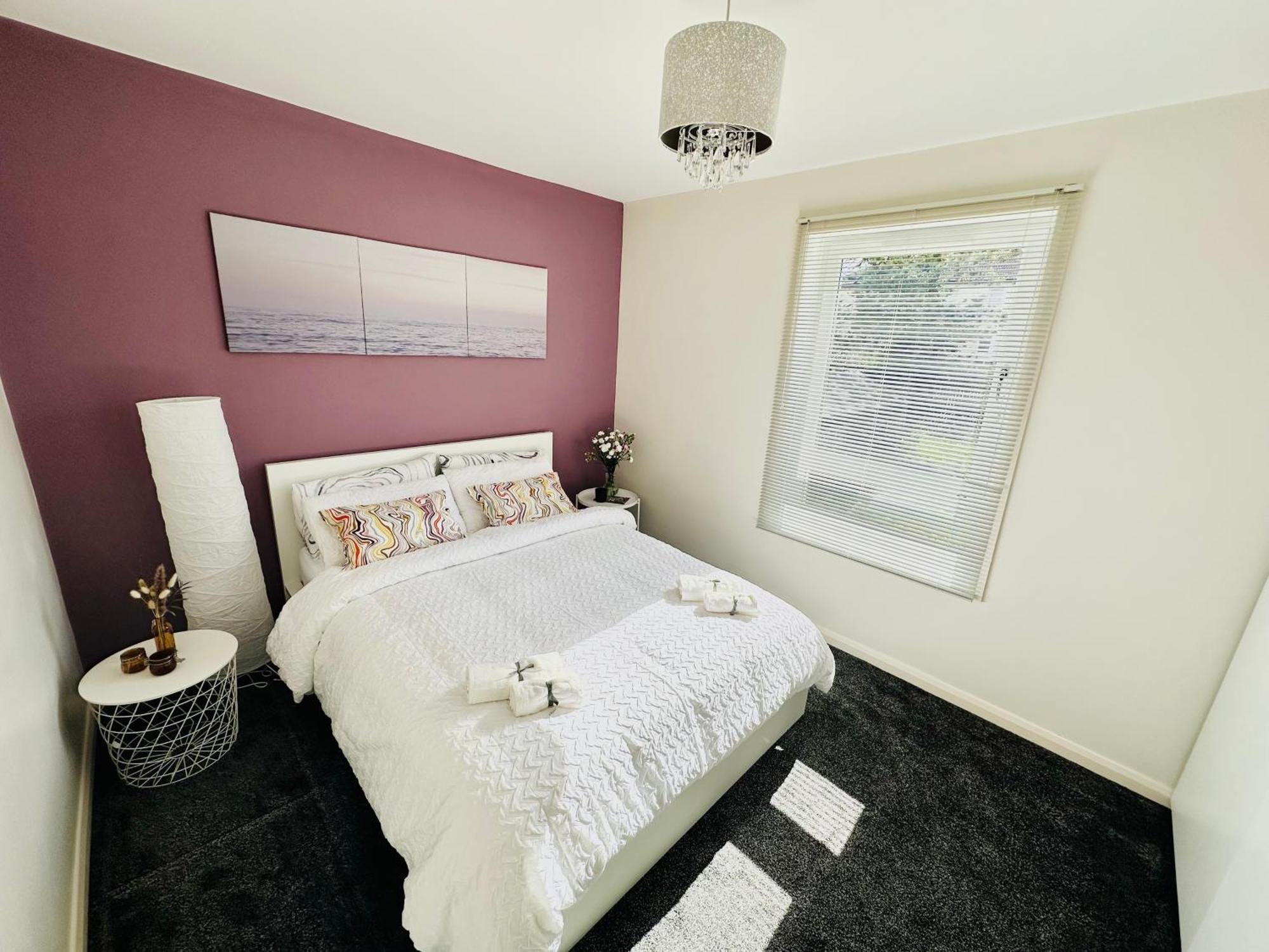 Glasgow Modern Style Home , Separate Entrance Екстер'єр фото