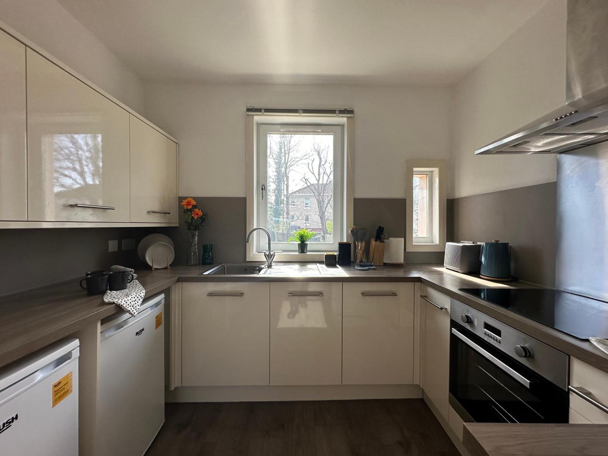 Glasgow Modern Style Home , Separate Entrance Екстер'єр фото