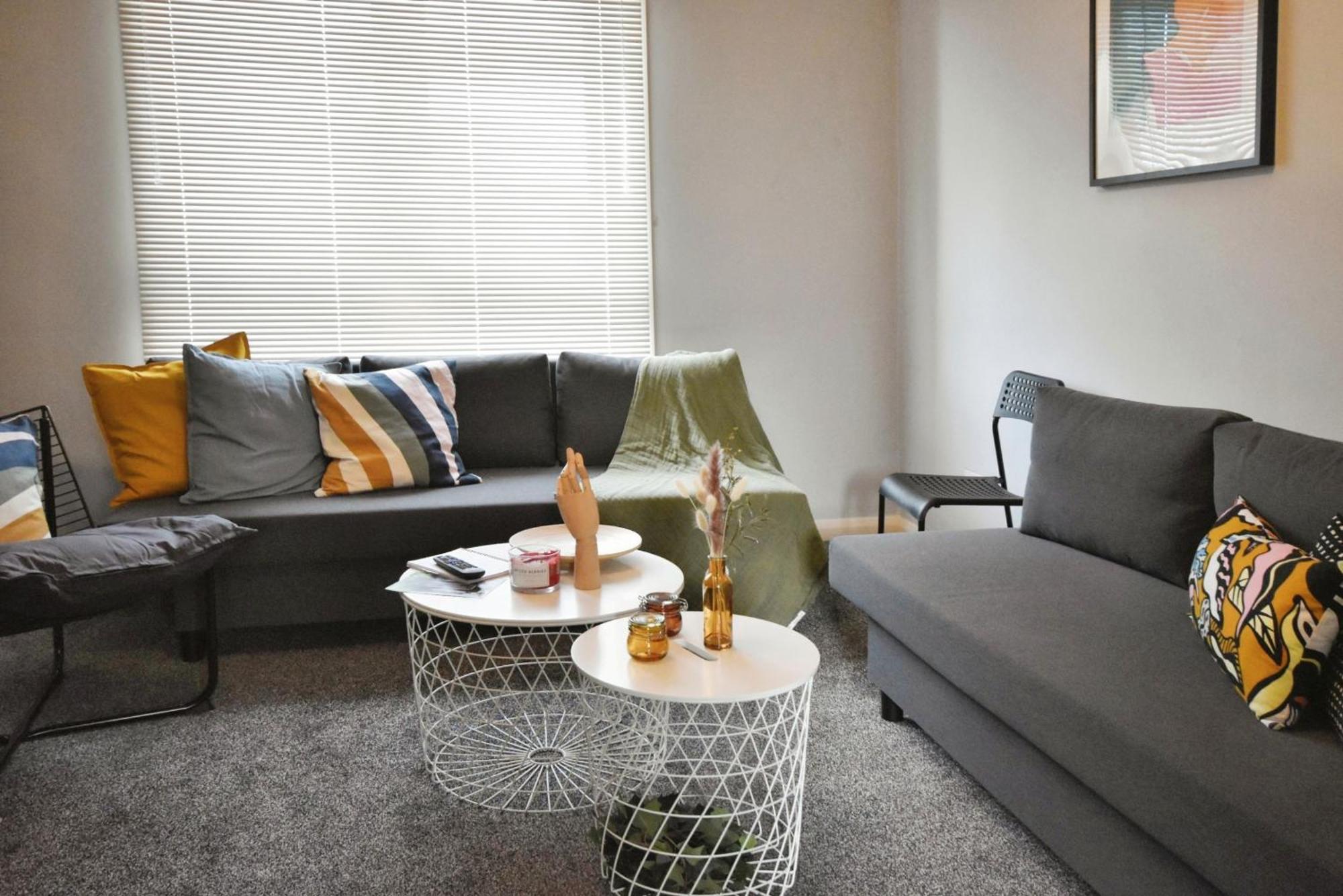 Glasgow Modern Style Home , Separate Entrance Екстер'єр фото
