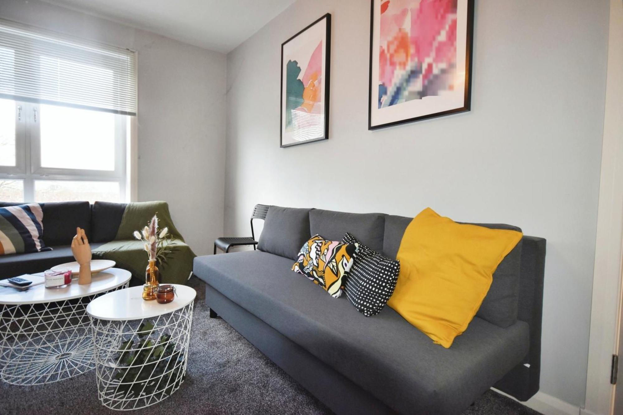 Glasgow Modern Style Home , Separate Entrance Екстер'єр фото