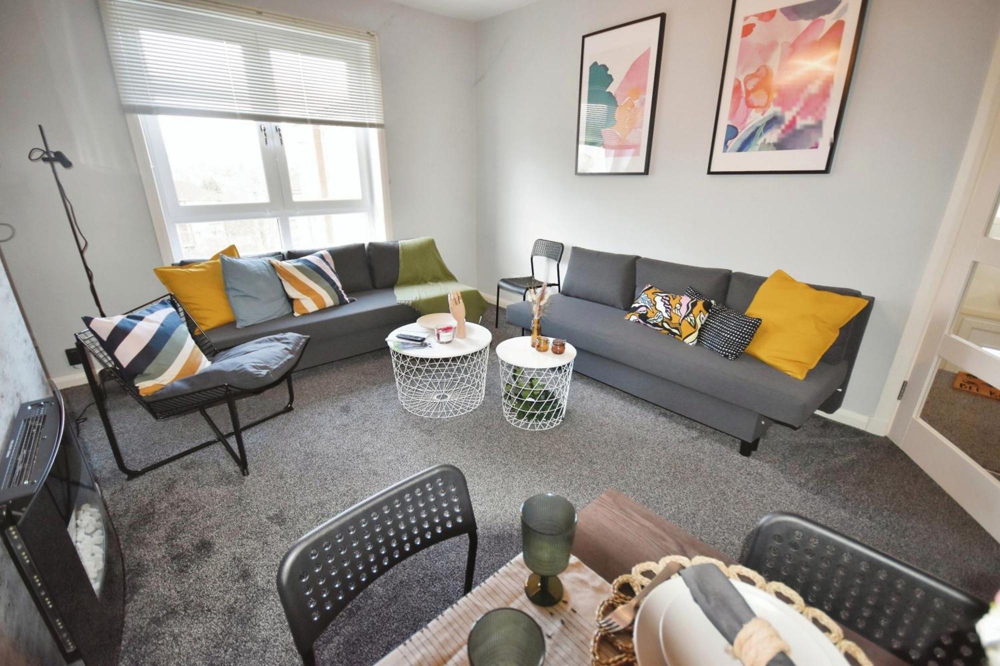 Glasgow Modern Style Home , Separate Entrance Екстер'єр фото