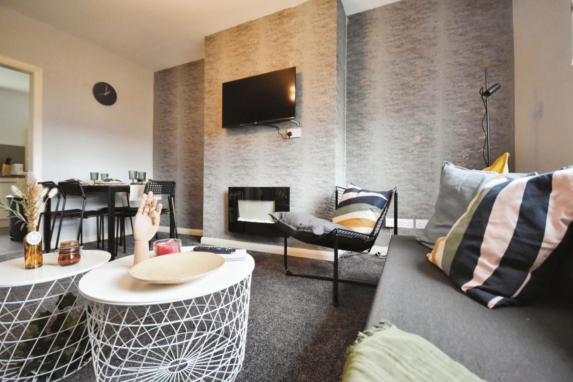Glasgow Modern Style Home , Separate Entrance Екстер'єр фото