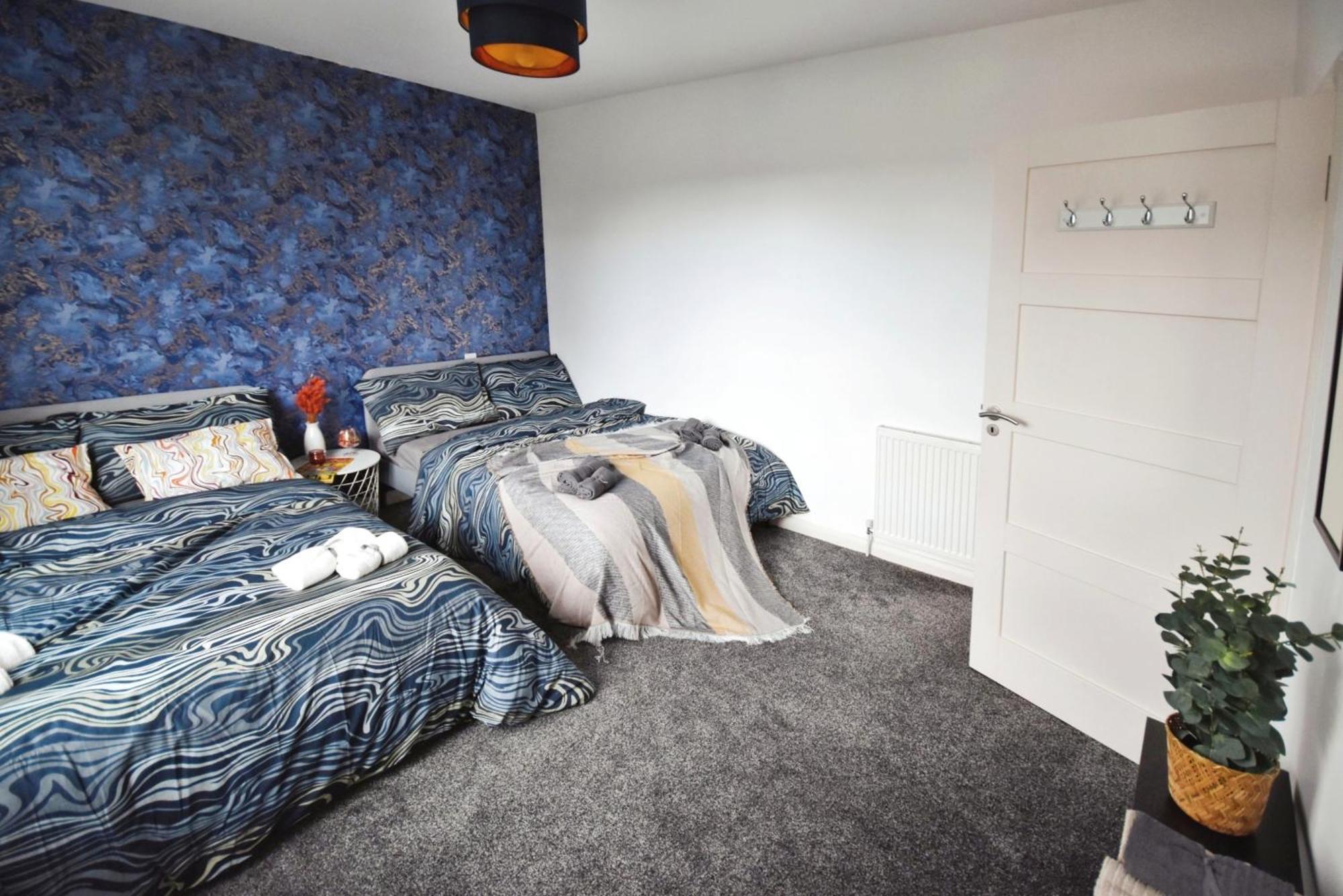 Glasgow Modern Style Home , Separate Entrance Екстер'єр фото